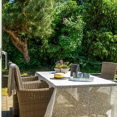 Ellinore Holiday home