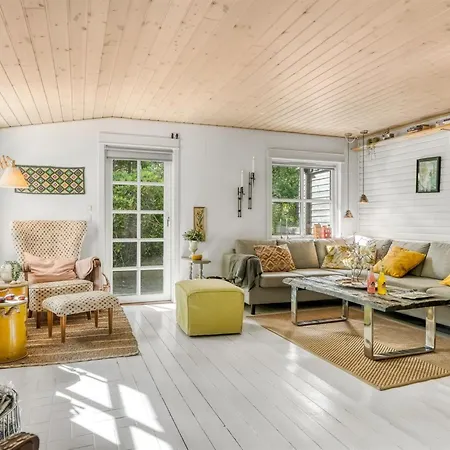 Holiday home Ellinore - From The Sea By Interhome Hals